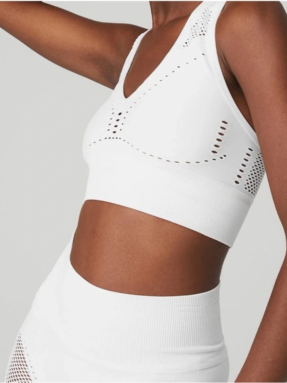 Alo Yoga White Seamless Open Air Bra - Picture 3 of 7